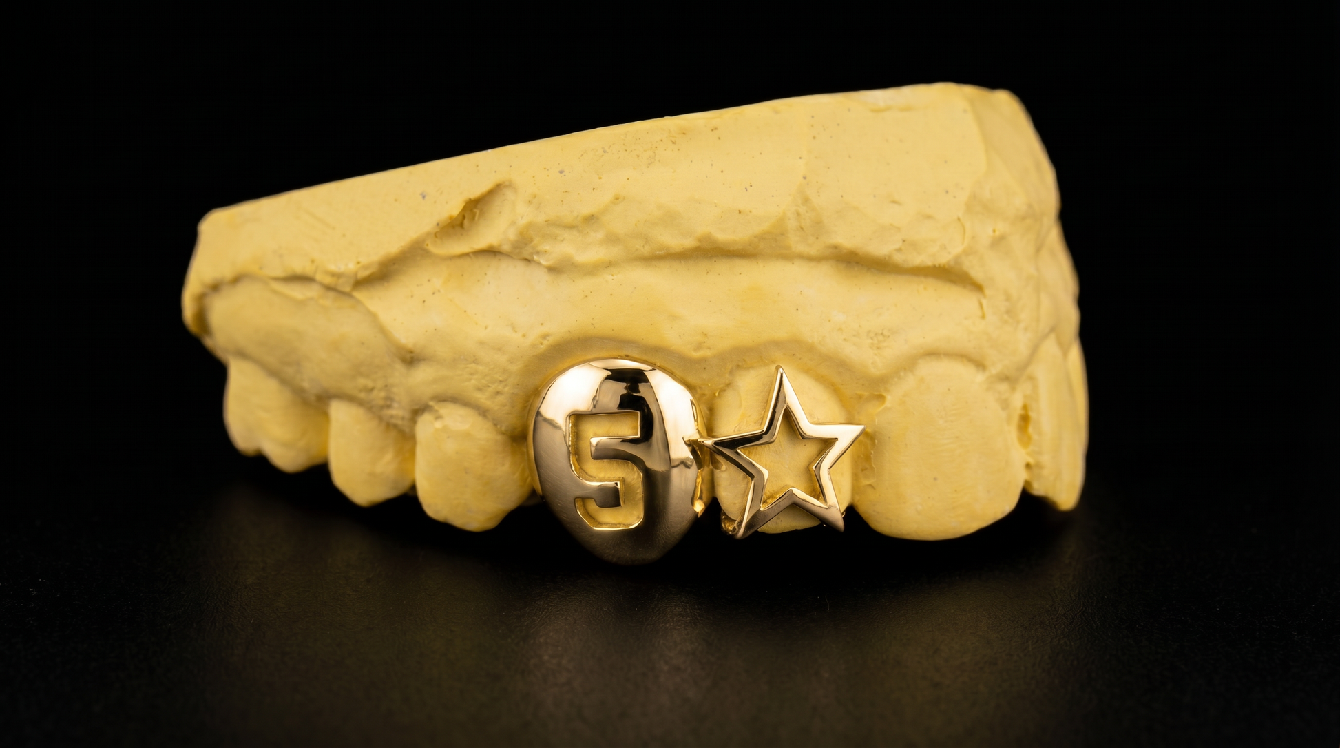 Engraving with Star grillz