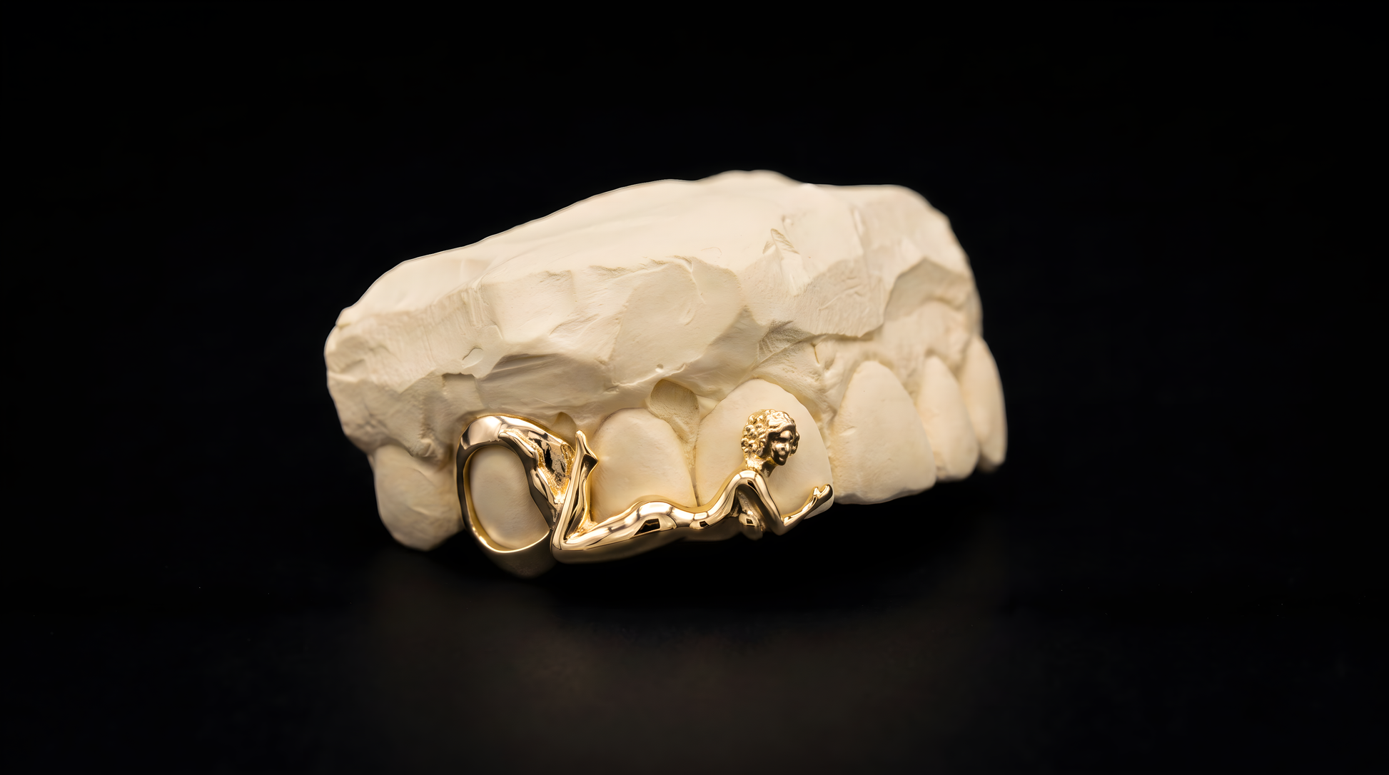 Laying Lady grillz